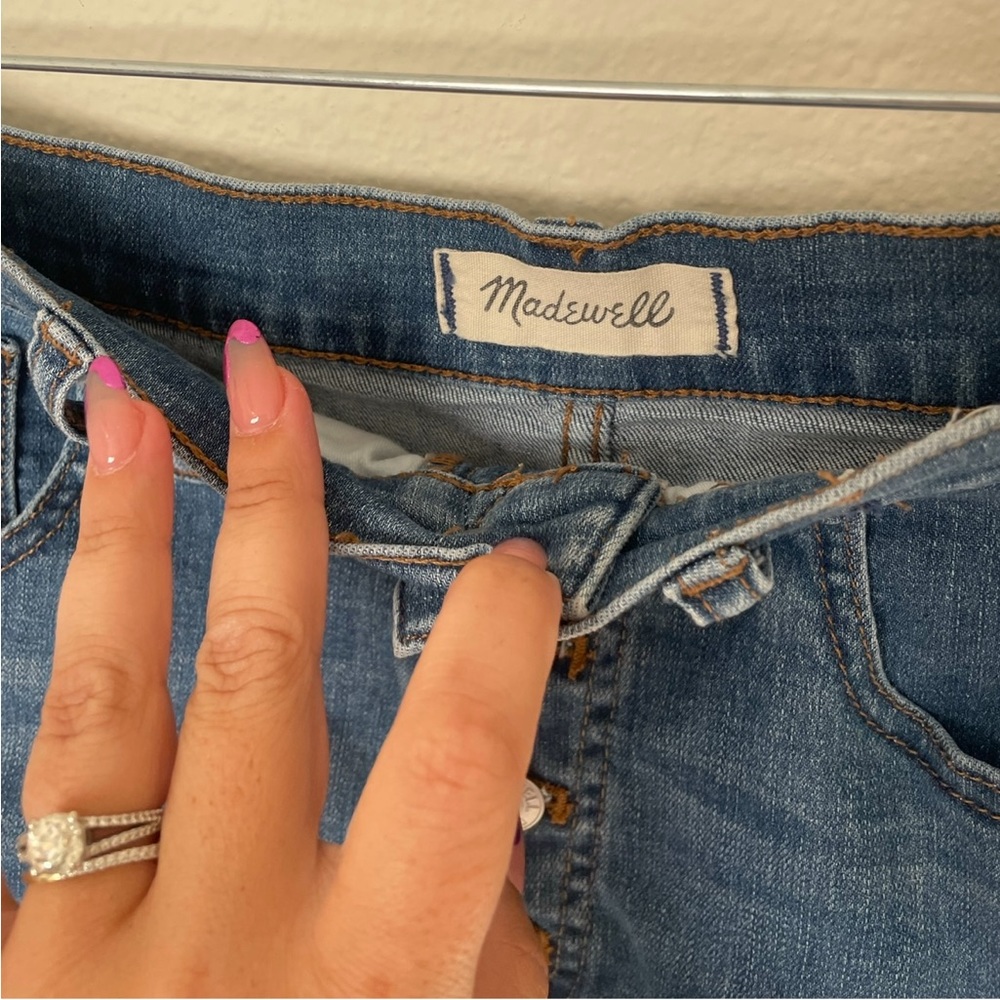 Madewell Denim High Waisted Shorts with Buttons - Picture 5 of 7